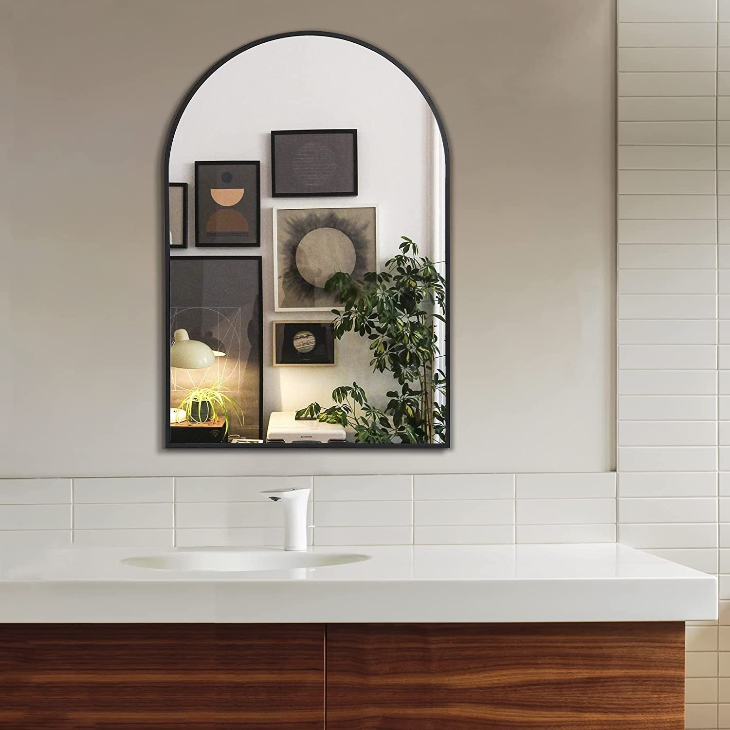 Metal Frame Arched Full Length Wall Mirror for Bathroom-1