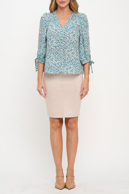 Abstract Print 3/4 Sleeve V neck Top - Shellcreations