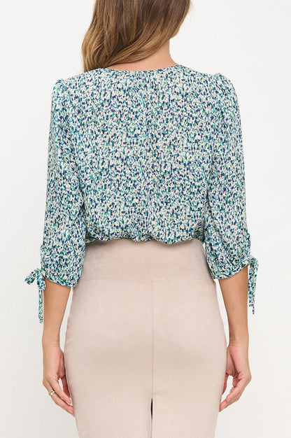 Abstract Print 3/4 Sleeve V neck Top - Shellcreations