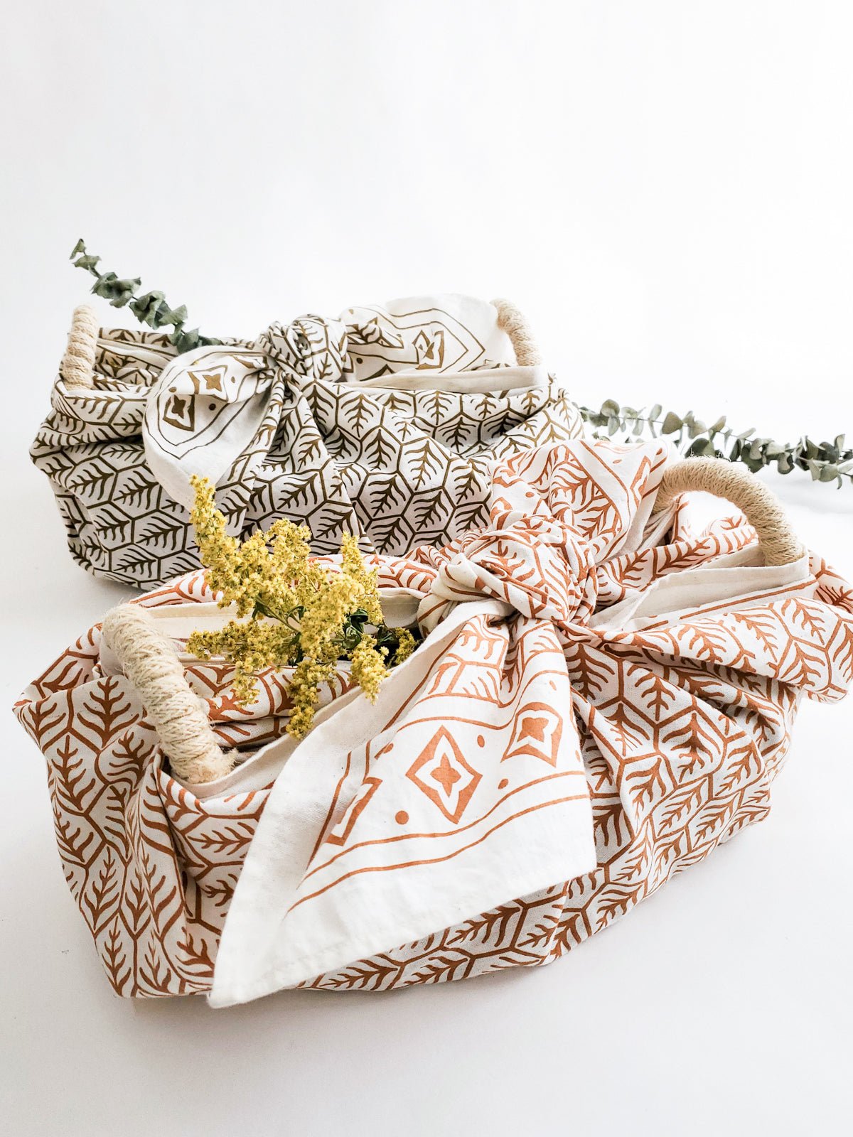 Bread Warmer & Basket Gift Set with Tea Towel - Flower - Shellcreations