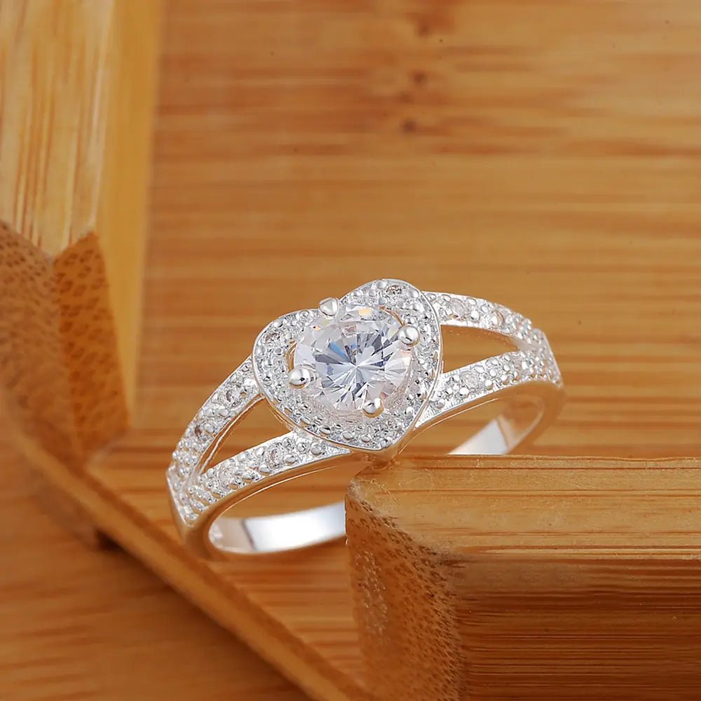 Elegant Heart Ring with Zirconia in 925 Silver - Shellcreations