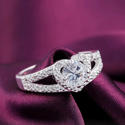 Elegant Heart Ring with Zirconia in 925 Silver - Shellcreations