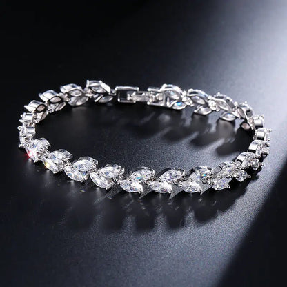Minimalist Willow Leaf Bracelet with AAA Zircon Stones - Shellcreations