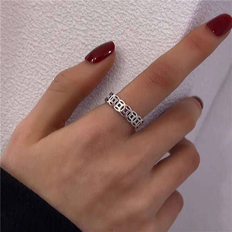 Simple Vintage Women's Fashion Ring - Shellcreations